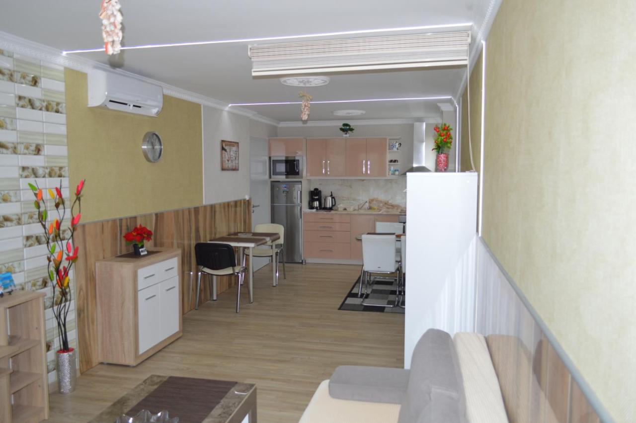 Siofok Ezuestpart Granada 2 Koezvetlen Vizparti Apartman Lägenhet Exteriör bild