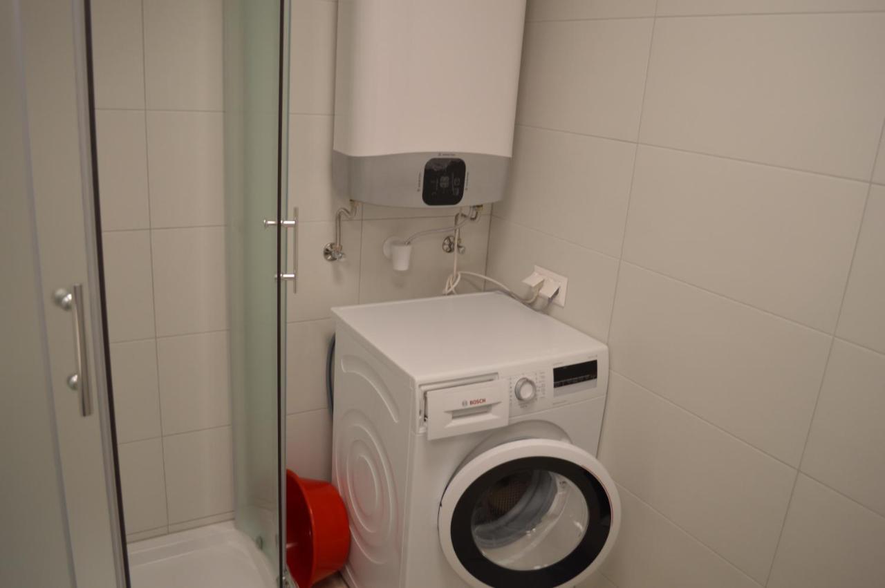 Siofok Ezuestpart Granada 2 Koezvetlen Vizparti Apartman Lägenhet Exteriör bild